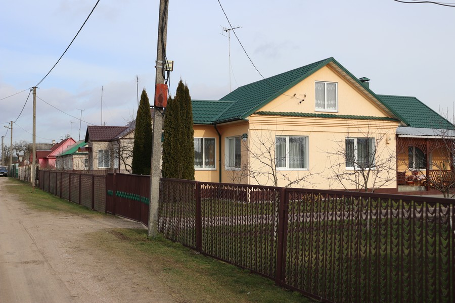 Лида гастелло. Село Гастелло. Гастелло Казахстан. Сокиряны Гастелло фото. Население поселок им. Гастелло.