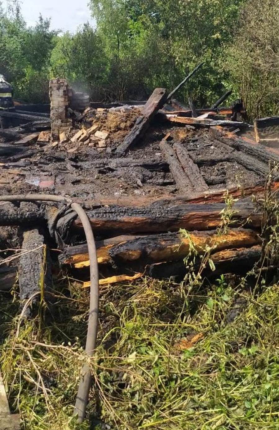 В деревне Дайнова горел нежилой дом