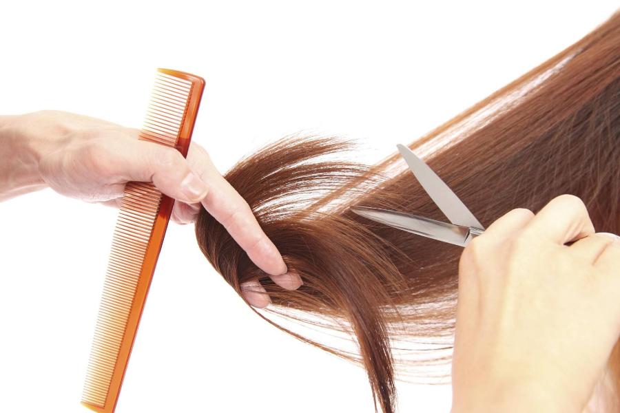 Благоприятные дни для стрижки волос с 9 по 15 октября 2023 по лунному  календарю